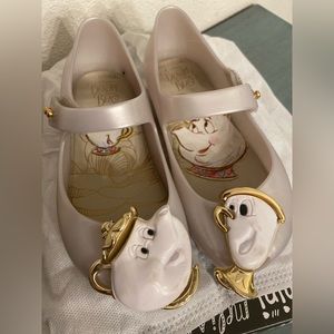 Mini Melissa Toddler Shoes - Beauty & Beast white pearl - size 9